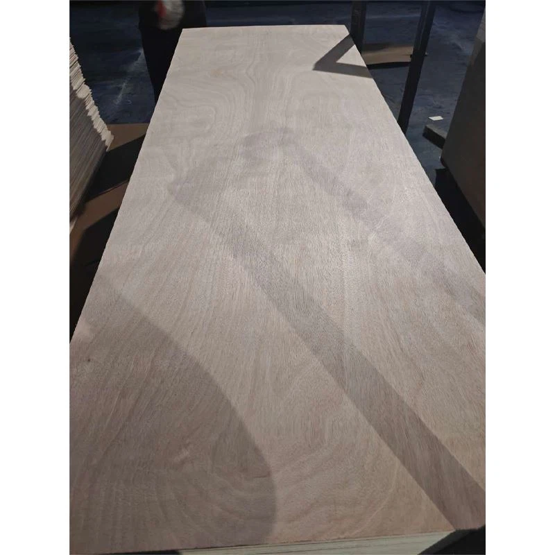 800x2130x2.7mm One Side Okoume Plywood